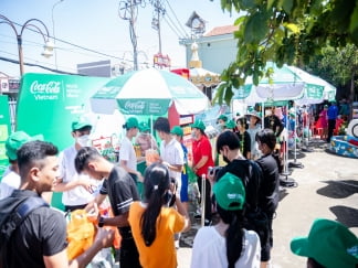 COCA-COLA tiếp tục triển khai chuỗi hoạt động “Vì một Việt Nam không rác thải” tại TP.HCM