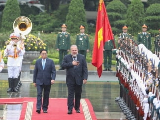 Thủ tướng Phạm Minh Chính chủ trì lễ đón chính thức Thủ tướng Cuba